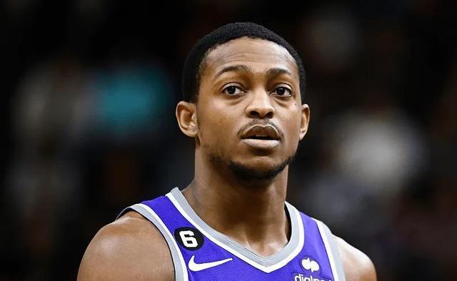 球员表现与 球员表现与